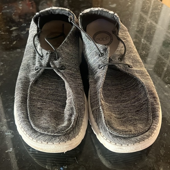 Hey dude, ladies, shoe size 10 very good condition gray animal print heel - Picture 12 of 12